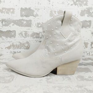 NEW MIA Western Pearl Detail Pointed Toe Block Heel Ankle Boots A464